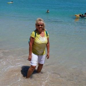 Meet your Posher, Constance